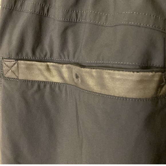 Lululemon Run With Rover Pant Black size 4 - Picture 7 of 10